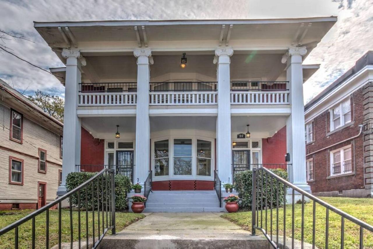 Classic Woodwork And Details In 1912 Colonial Apartment Memphis Exterior photo