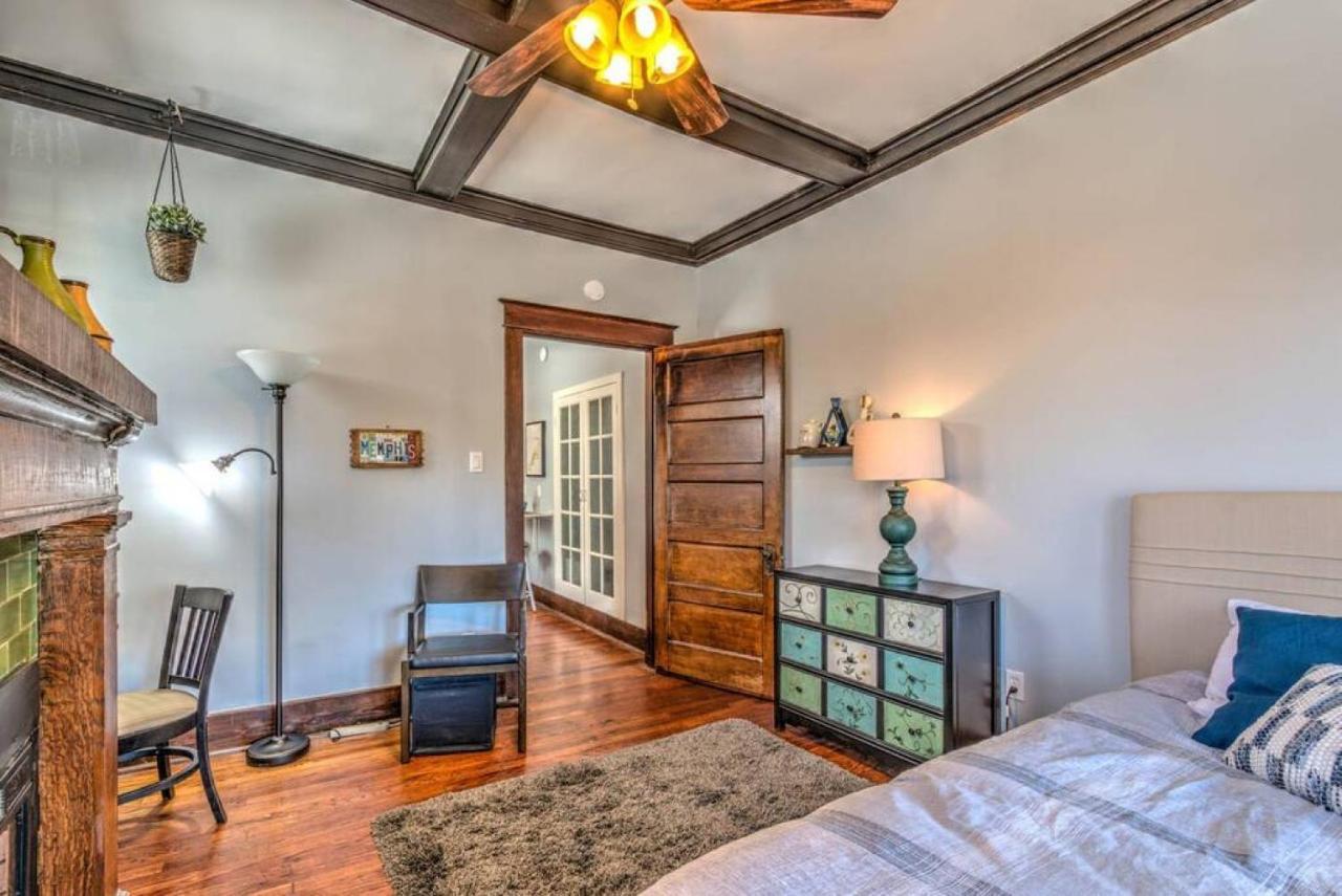 Classic Woodwork And Details In 1912 Colonial Apartment Memphis Exterior photo